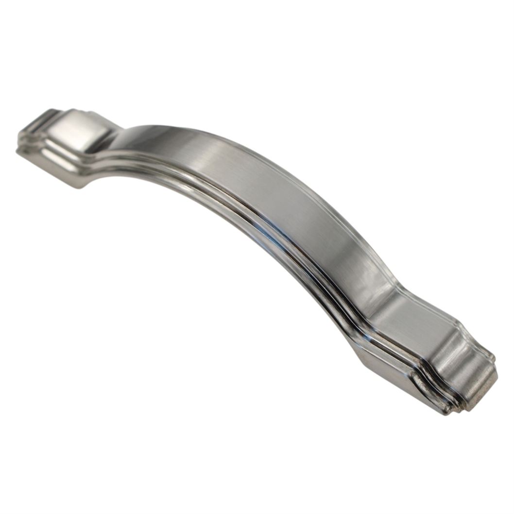Jeffrey Alexander Maybeck  3 3/4" (96mm) Ctr Arch Pull Satin Nickel 225