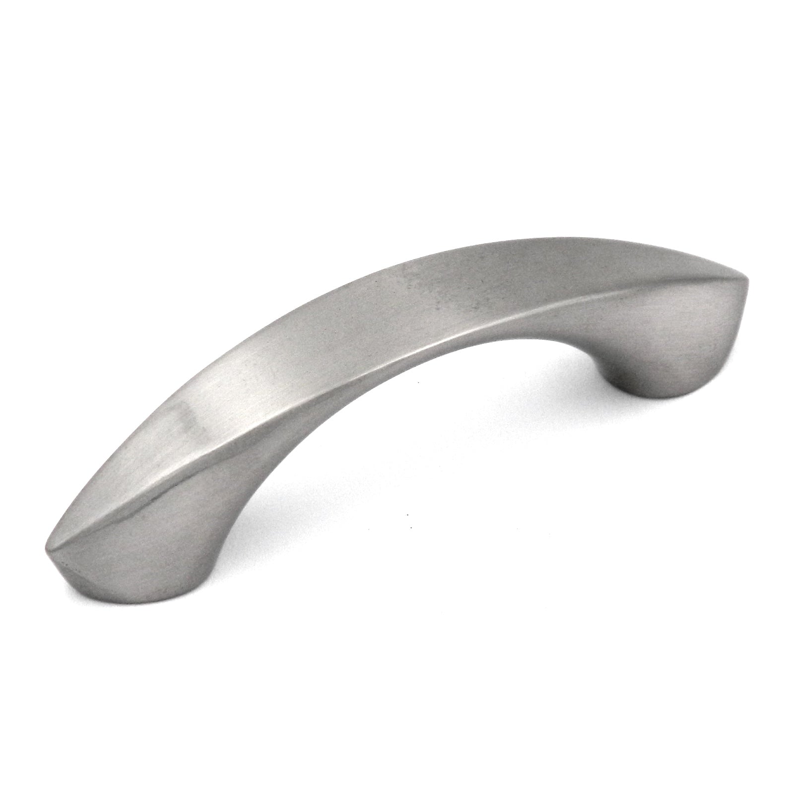 Tirador con mango de arco de níquel satinado Ultra Designer's Edge de 2 1/2" (64 mm) cc 59411