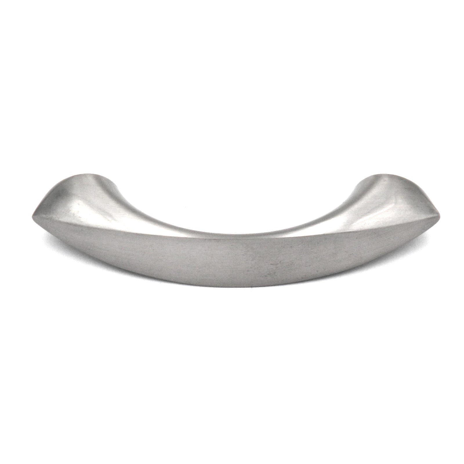 Tirador con mango de arco de níquel satinado Ultra Designer's Edge de 2 1/2" (64 mm) cc 59411