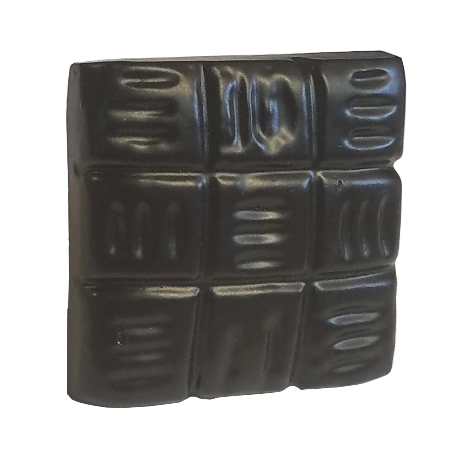 Paquete de 10 perillas cuadradas grabadas Warwick de hierro forjado negro de 1 1/4" DH1116WIB