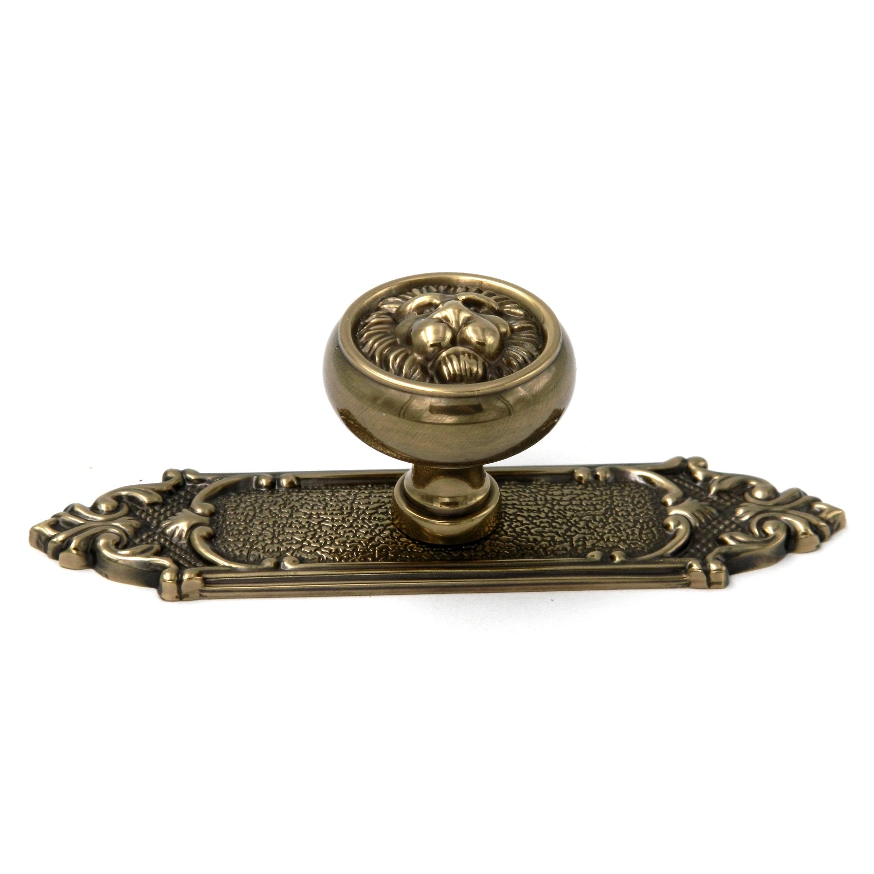 Belwith Keeler Richelieu 1 1/4" Sherwood latón envejecido redondo cara de león perilla de gabinete de latón macizo F102