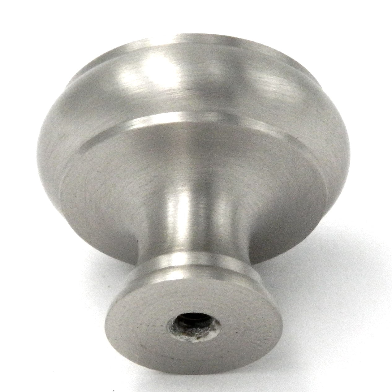 Paquete de 20 pomos redondos de latón macizo adornados de níquel satinado Belwith Keeler Savannah F432 de 1 1/4"
