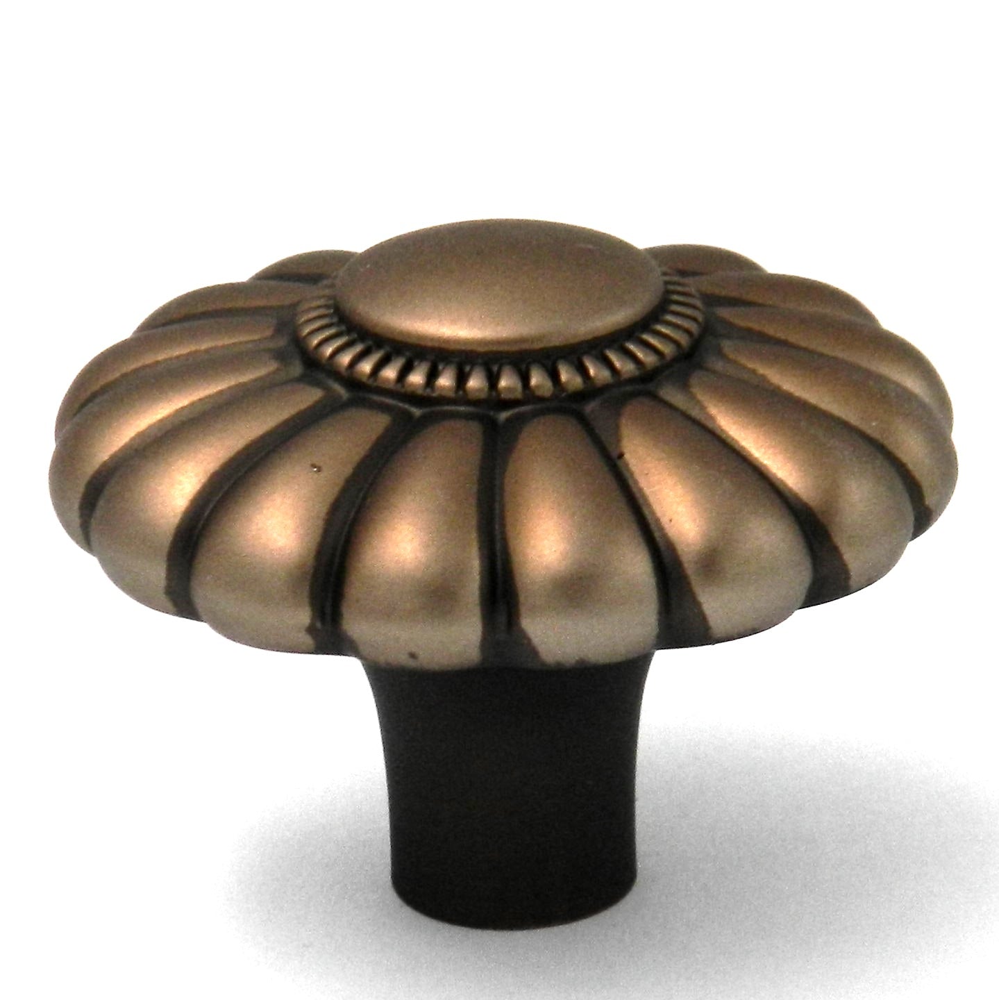 Belwith Keeler Beaded Classic 1 1/2" Wellington Bronce redondo con cuentas de latón macizo perilla de gabinete G3-15R