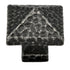 Paquete de 10 perillas de gabinete de latón macizo con forma de pirámide martillada cuadrada de peltre inglés antiguo Belwith Keeler Kingston de 1 1/4" M682